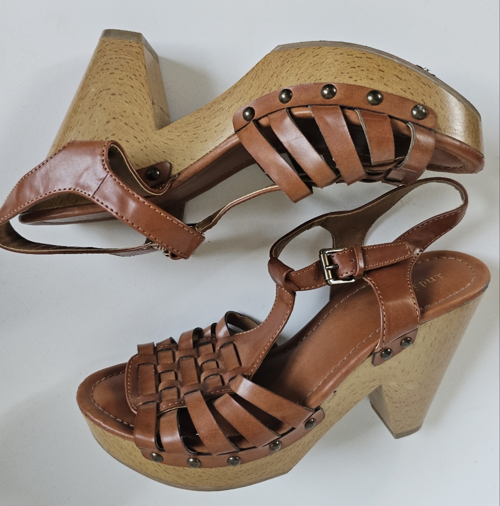 ☆ INDIGO RD. Fisherman Clog Sandals